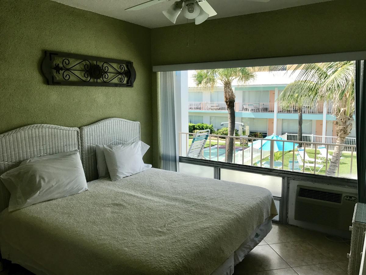 Sunrise Ocean Suites Hillsboro Beach Exteriör bild