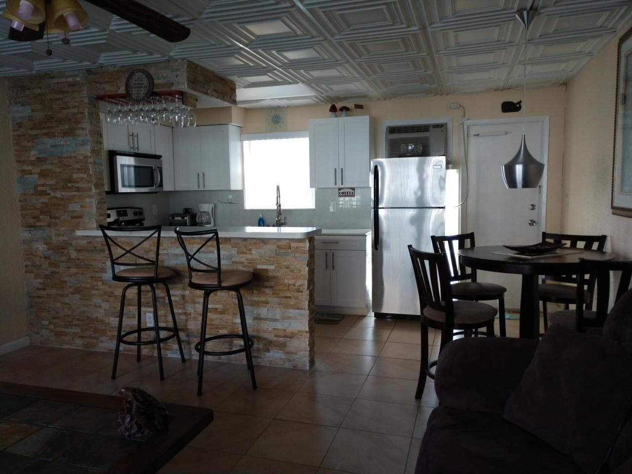 Sunrise Ocean Suites Hillsboro Beach Exteriör bild