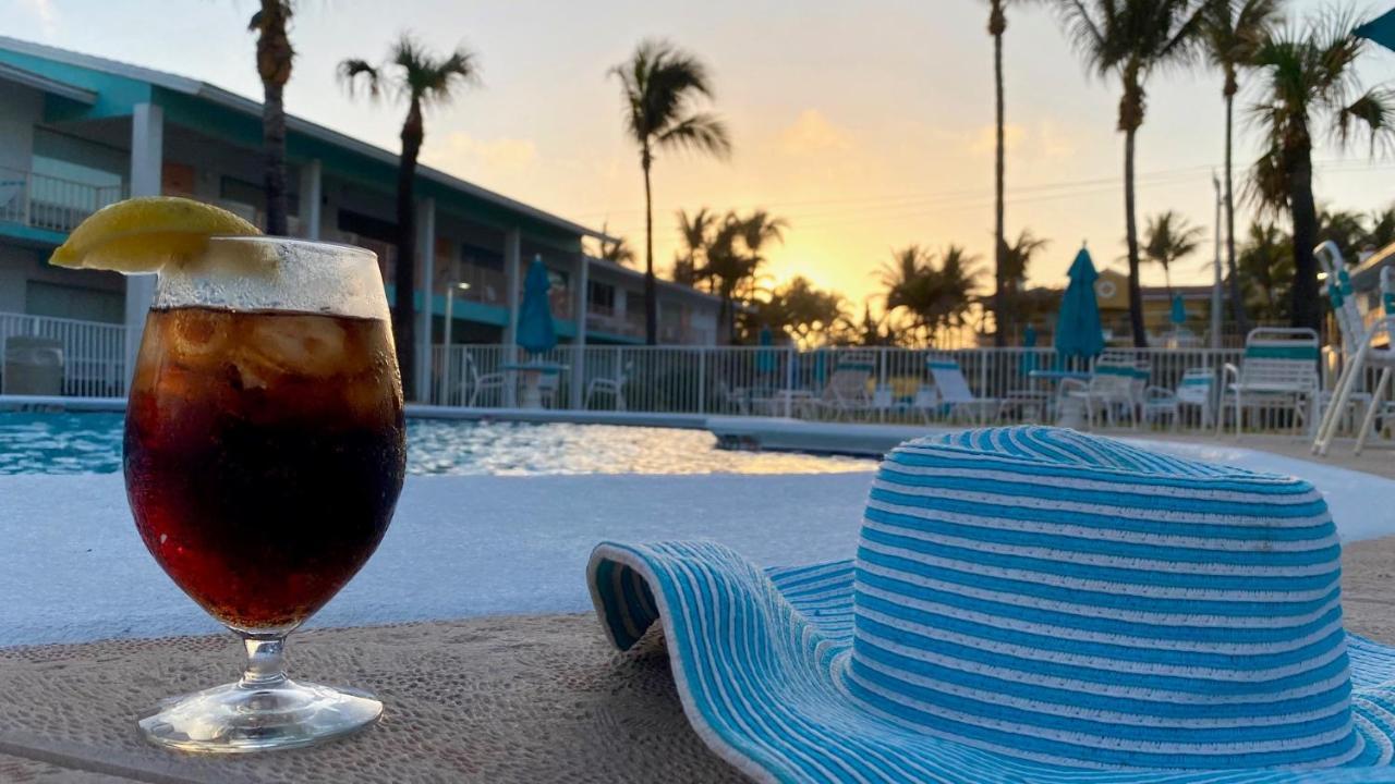 Sunrise Ocean Suites Hillsboro Beach Exteriör bild